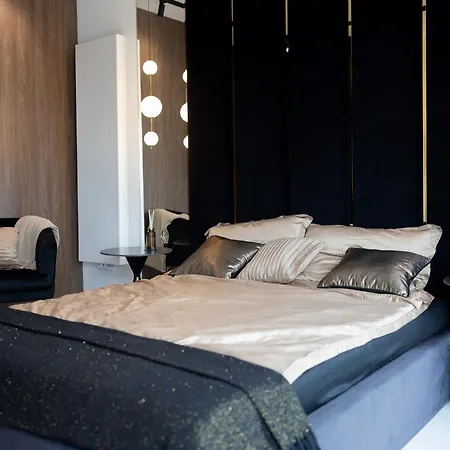 Skyline Global , 21th Floor, Free Garage, Self Check-in * Katovice