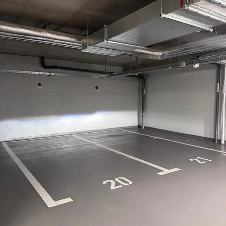 Skyline Global , 21th Floor, Free Garage, Self Check-in Apartmán Katovice