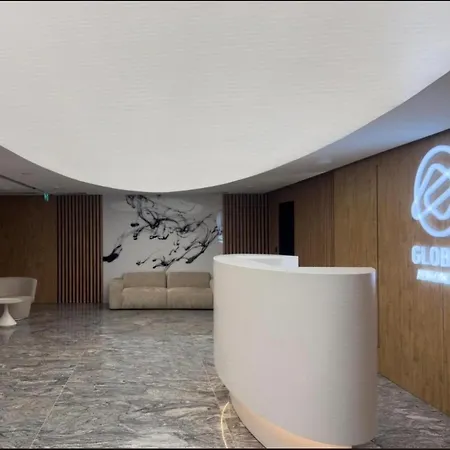 Skyline Global , 21th Floor, Free Garage, Self Check-in