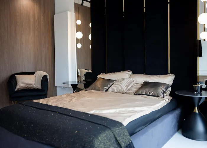 Skyline Global , 21th Floor, Free Garage, Self Check-in * Katovice