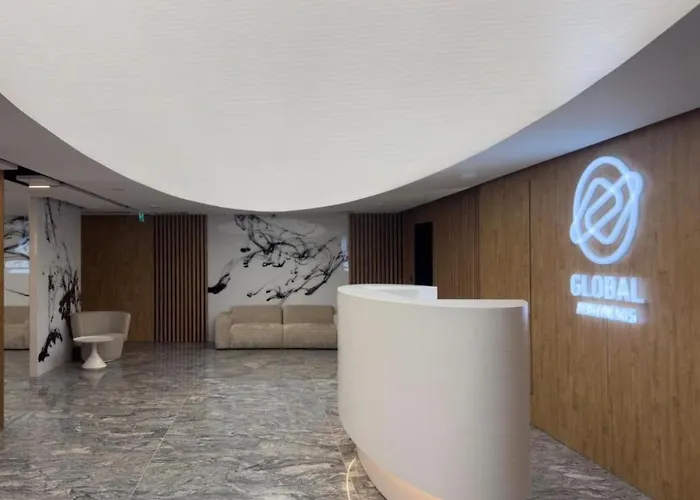 Skyline Global , 21th Floor, Free Garage, Self Check-in